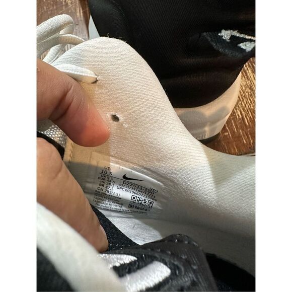 Nike Men’s Giannis Immortality 3 Basketball Shoes - Picture 7 of 9